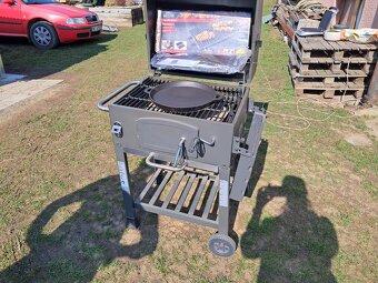 Prodám gril - párkrát použitý - 2