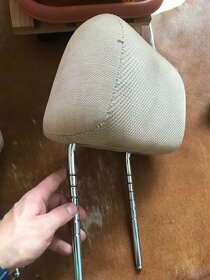 Opěrka hlavy BMW E36 - 2