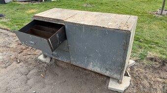 Dílenský pracovní stůl - ponk - 2