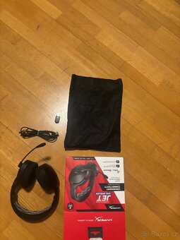Herní sluchátka HyperX Cloud Jet Dual Wireless - 2