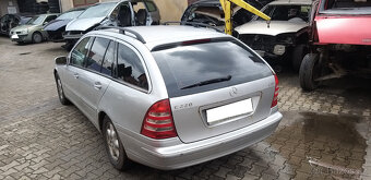 MERCEDES C W203 - Použité náhradní díly z tohoto vozu - 2