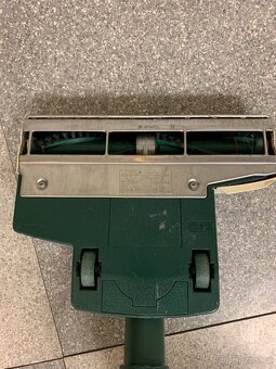 Vorwerk Kobold VK121 s elektrickým kartáčem ET340 - 2