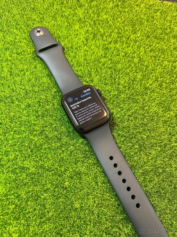 Apple watch SE 2.gen 40mm - 100% baterie - 2