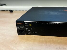 HP Aruba 2530-24G-PoE+ J9773A - 2