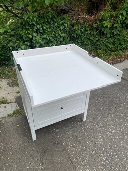 Přebalovací komoda IKEA Sundvik - bíl. mořidlo - 2