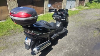Suzuki Burgman 400 - 2