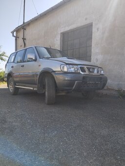 NISSAN Terrano - náhradní díly - 2