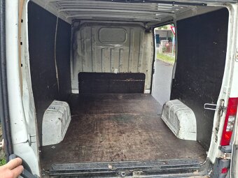 Peugeot Boxer 2.0HDI 3místné - 2