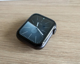Apple Watch 6 GPS, 44mm, Šedý hliník - 2