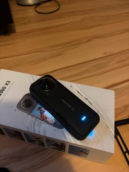 Insta360 X3 s příslušenstvím - 2