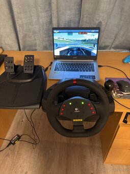 Volant Logitech MOMO Racing-plně funkční,včetně pedálů - 2