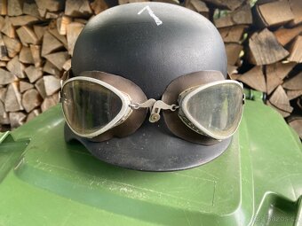 Německá helma,ww2,batoh,celta,maska,brýle,opasek - 2