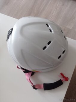 Helma na lyže lyžování - 2
