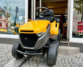 Travní traktor Stiga Estate 384 B+S - 2