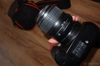 Nikon D3000 + objektiv AF-S DX NIKKOR 18–55mm - 2