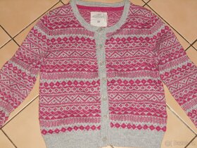 Svetřík dívčí na 10 let. - 2