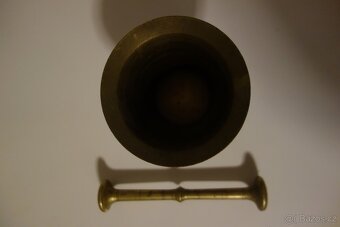 HMOŽDÍŘ & TLOUK ( z barevného kovu, patrně MOSAZ ) - 2