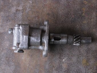 Gaz 69, Poběda M20 - olejové čerpadlo - 2