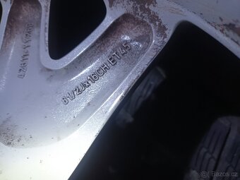 Elektrony Toyota s pneu R16 - 2