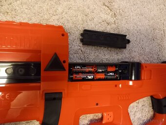 NERF Fortnite - na baterie - 2