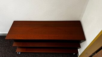 TELEVIZNÍ STOLEK - 2