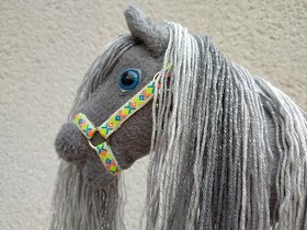 Hobby horse  - se stříbrnou hřívou - 2