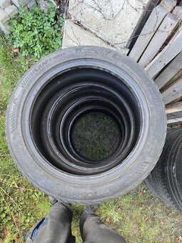 Pneu 235/45 R17 zimní - 2