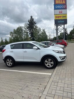 KIA sportage 3 - 2