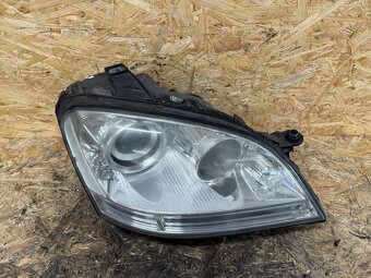 PRAVÉ PŘEDNÍ HALOGENOVÉ SVĚTLO MERCEDES W164 2005-2011 - 2