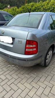 Škoda Fabia sedan 1,4 na náhradní díly nebo opravu - 2