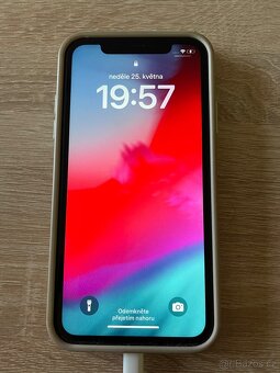 Apple iPhone 11 - 2
