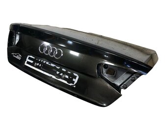 Páté dveře černá metalíza LZ9Y Audi A8 D4 4H sedan r.v. 2011 - 2