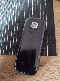 Prodám telefon Nokia 2700c - 2