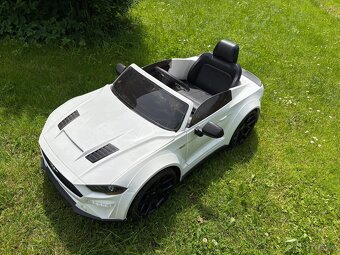 Elektrické autíčko Mustang - 2