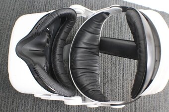 Oculus Quest 2 (128GB) - 2