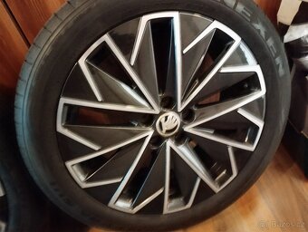 Originál ALU kola Škoda Scala Kamiq R17 + letní pneu - 2