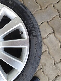 Alu kola r18 - 2
