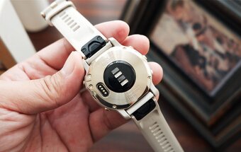 GARMIN FENIX 6S PRO SOLAR -- mapy + solární nabíjení - 2