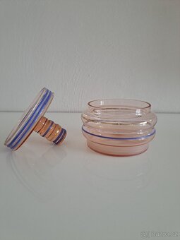 Stará, retro, vintage skleněná pudřenka - 2