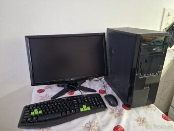 Čtyřjádrový Pc s SSD Diskem na filmy hry internet atd Win 11 - 2