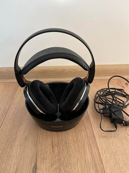 Sluchátka k televizi Philips SHD8850 pro seniory - 2