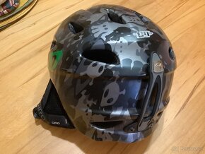 Lyžařská helma Giro - 2