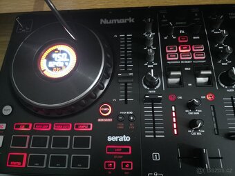 Numark Mixtrack Platinum FX - 2