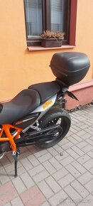 KTM 690 Duke - 2