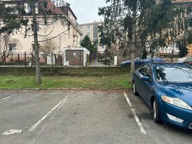 Pronájem parkovací stání Praha 4 - Michle - 2