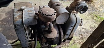 Stabilní motor slavia - 2