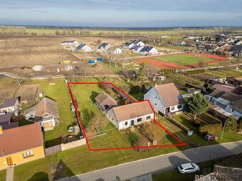 Prodej rodinného domu 219 m², pozemek 1432 m² Troskotovice - 2