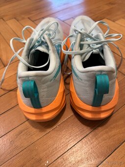 ASICS Novablast 5 - 2