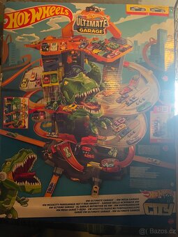 Hotwheels ultimate garage - 2