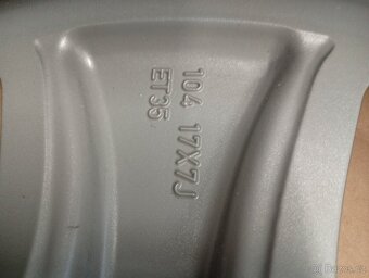 Alu kola Toyota RAV4 5x114,3 r17 originál - 2